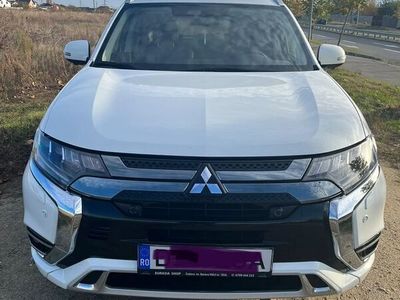 second-hand Mitsubishi Outlander P-HEV 2.4 4WD Plus