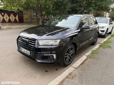Second-hand Audi Q7 Sport 258 CP (189 kW) 2017 Culoarealbastru SUV