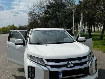 Second-hand Mitsubishi ASX Invite 150 CP (110 kW) 2020 Alb SUV