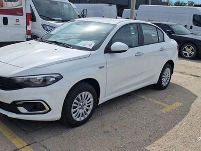 Albastru Utilizat 2024 Fiat Tipo Berlinǎ | 18.029 EUR