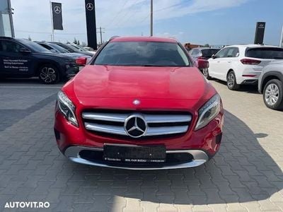 Mercedes GLA220