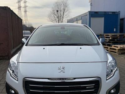 Second-hand Peugeot 3008 Business-Line 163 CP (119 kW) 2014 Culoarealb SUV