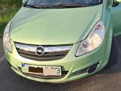 Second-hand Opel Corsa 75 CP (55 kW) 2010 Verde Break