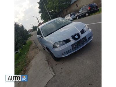 Second-hand Seat Cordoba 101 CP (74 kW) 2003 Albastru Berlinǎ
