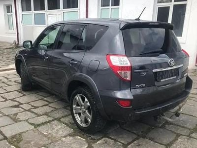 Gri Second-hand 2011 Toyota RAV4 Executive Berlinǎ | 7.000 EUR (Preț OK)