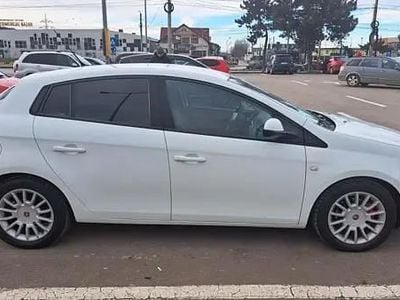 Second-hand Fiat Bravo 90 CP (66 kW) 2008 Alb Hatchback