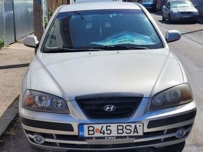 Utilizat 2004 Hyundai Elantra Berlinǎ | 1.800 EUR