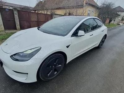 Second-hand Tesla Model 3 Long Range AWD 365 kW (497 CP) 2021 Berlinǎ