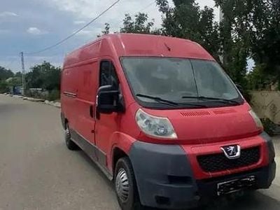 Second-hand Peugeot Boxer 130 CP (95 kW) 2007 Rosu Van