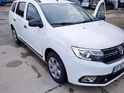 Alb Utilizat 2018 Dacia Logan MCV Berlinǎ | 7.100 EUR (Preț OK)