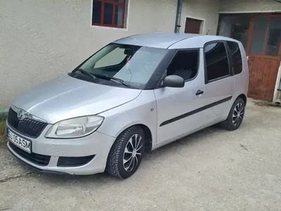 Argintiu Utilizat 2011 Skoda Roomster Monovolum | 1.900 EUR