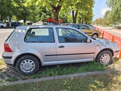 Second-hand VW Golf IV 75 CP (55 kW) 1998 Hatchback
