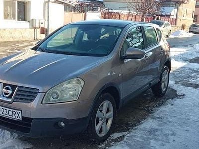 Culoaremaro Utilizat 2008 Nissan Qashqai Tekna SUV | 3.599 EUR (Preț bun)