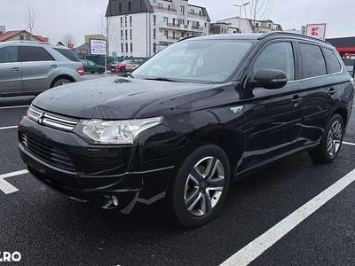 Culoarenegru Utilizat 2014 Mitsubishi Outlander P-HEV Plus SUV | 8.400 EUR (Preț OK)