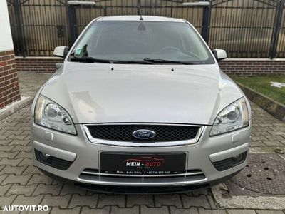 second-hand Ford Focus 2.0i Titanium