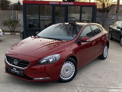 second-hand Volvo V40 V40visiniu deosebita 1600diesel automata panoramic posibil credit