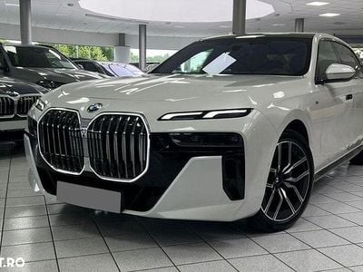 Second-hand BMW 740 Comfort Edition 299 CP (219 kW) 2024 Culoarealb Berlinǎ