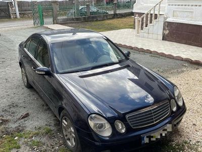 Mercedes 220