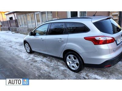 Second-hand Ford Focus 115 CP (84 kW) 2013 Argintiu Break