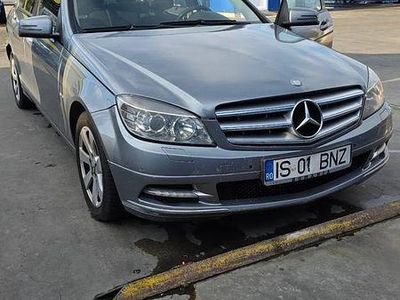 Mercedes C200