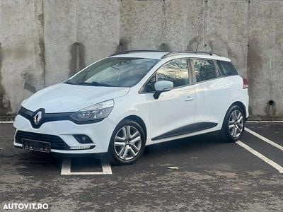 Second-hand Renault Clio GrandTour Life 75 CP (55 kW) 2018 Culoarealb Break