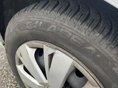 Alb Utilizat 2005 Dacia Logan Berlinǎ | 1.200 EUR (Preț OK)