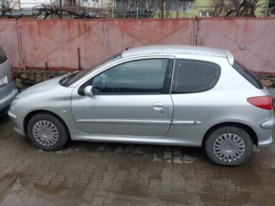 second-hand Peugeot 206 1.1 2004 ITP,RCA,fiscal