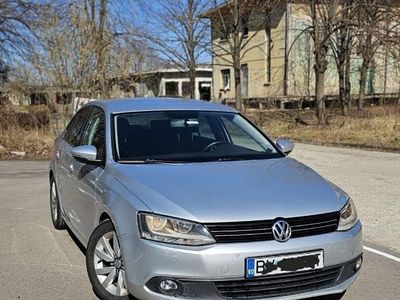 Utilizat 2013 VW Jetta Berlinǎ | 7.600 EUR