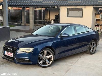 Second-hand Audi A5 Comfort 190 CP (139 kW) 2015 Culoarealbastru Berlinǎ