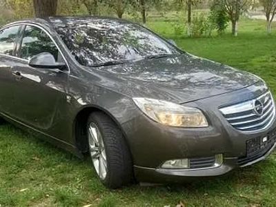 Utilizat 2011 Opel Insignia Hatchback | 3.900 EUR