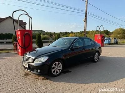 Mercedes C180