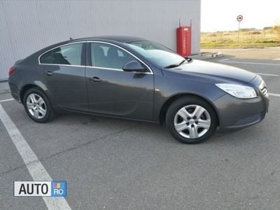 Second-hand Opel Insignia 165 CP (121 kW) 2011 Gri Berlinǎ