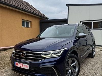 Second-hand VW Tiguan R-line 200 CP (147 kW) 2022 Culoarealbastru SUV