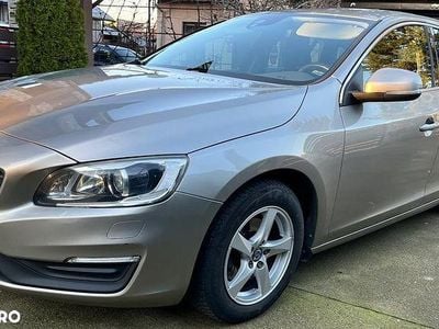 Second-hand Volvo V60 Momentum 120 CP (88 kW) 2016 Culoaregri Break