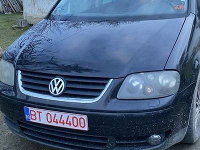 second-hand VW Touran 2.0 TDI DSG Trendline