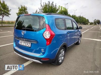 Second-hand Dacia Lodgy Stepway 116 CP (85 kW) 2016 Albastru Monovolum