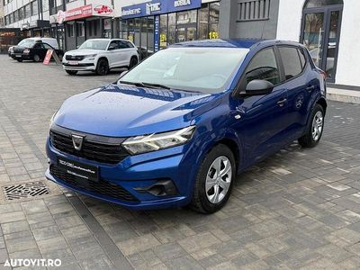 Culoarealbastru Second-hand 2021 Dacia Sandero Essentiel | 8.887 EUR (Puțin scump)