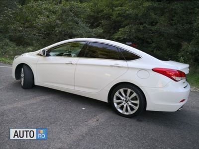 Second-hand Hyundai i40 136 CP (100 kW) 2012 Alb Berlinǎ