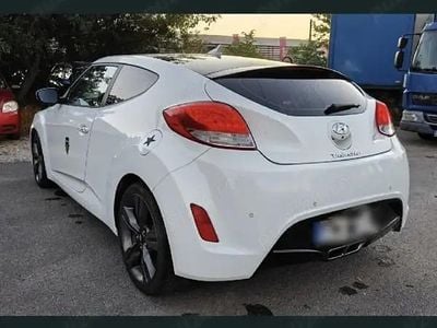 Second-hand Hyundai Veloster Premium 140 CP (102 kW) 2014 Alb Hatchback