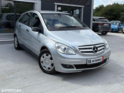 Mercedes B180
