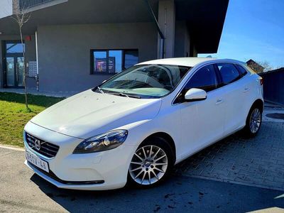 second-hand Volvo V40 D2 Momentum