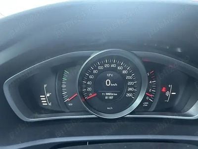 Utilizat 2018 Volvo V40 Break | 13.500 EUR (Puțin scump)