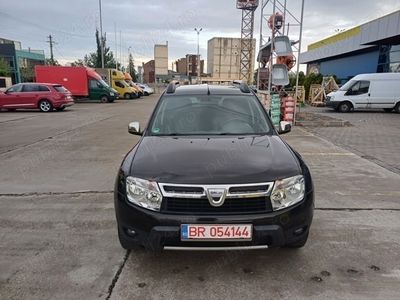 second-hand Dacia Duster 1.6 benzina 105 cai 4x2 prestige,piele,aer ,206.000 km Import Germania