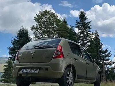 Utilizat 2009 Dacia Sandero Berlinǎ | 1.600 EUR (Super Preț)