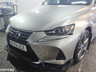 Second-hand Lexus IS300h Executive Line 223 CP (164 kW) 2018 Culoareargint Berlinǎ