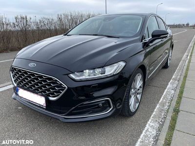 second-hand Ford Mondeo 2.0 HEV Vignale