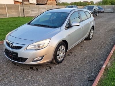 second-hand Opel Astra 1.3CDTI an 2012, Garantie 12 luni, Posibil RATE