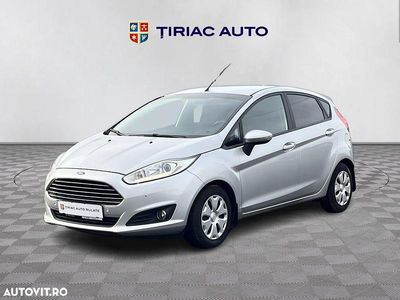 Second-hand Ford Fiesta 95 CP (69 kW) 2015 Culoareargint