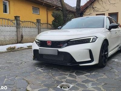 Second-hand Honda Civic Type R 329 CP (241 kW) 2024 Culoarealb Hatchback