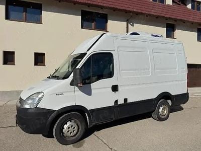 Second-hand Iveco Daily 140 CP (102 kW) 2011 Monovolum